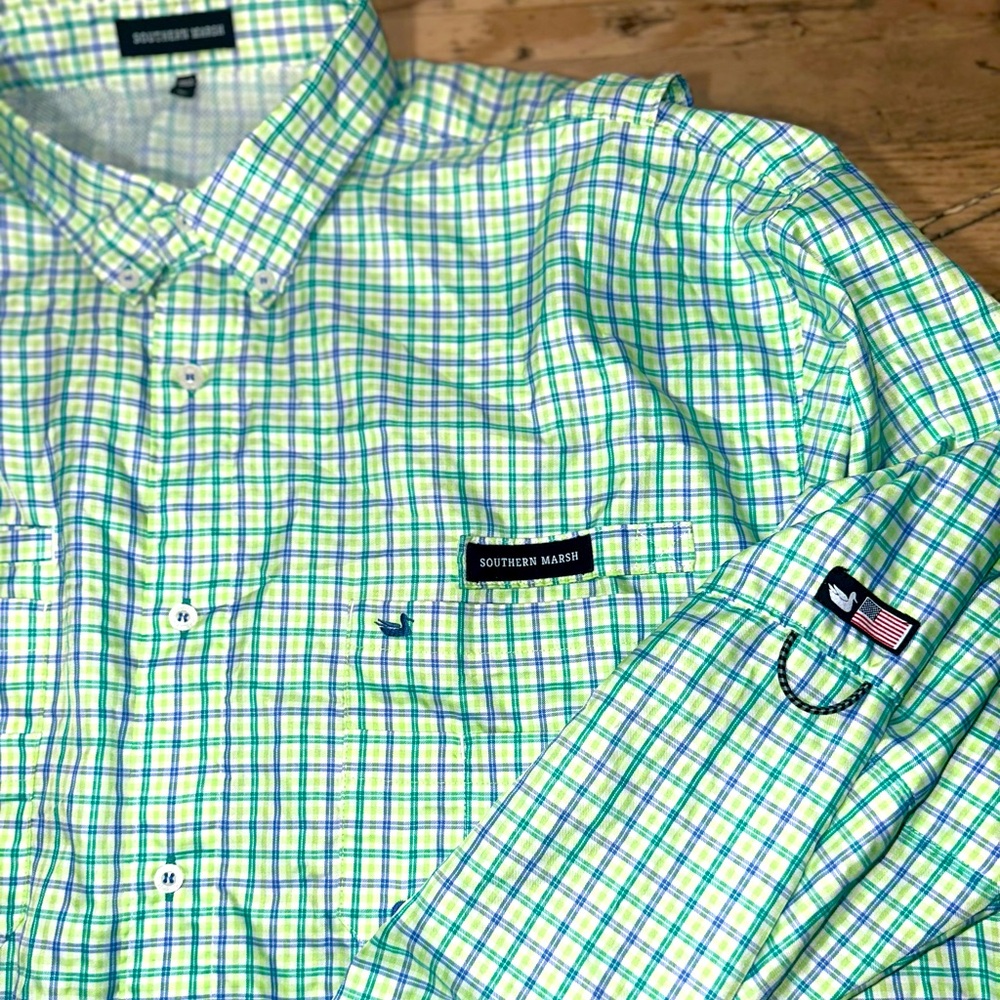 Men’s Southern Marsh Cay fishing green plaid moisture wicking performance shirt